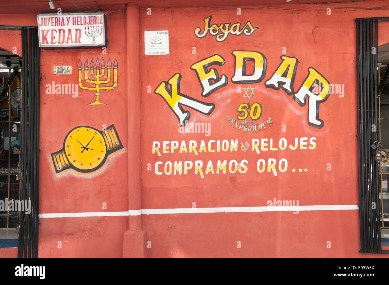 Jüdischen Ladenfront, Kedar, Reparaturen von Uhren und Gold, Quetzaltenango, Guatemala Stockfoto