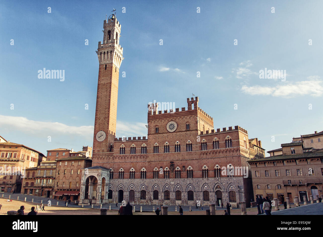 Rathaus von Siena auf der Piazza del Campo Stockfoto