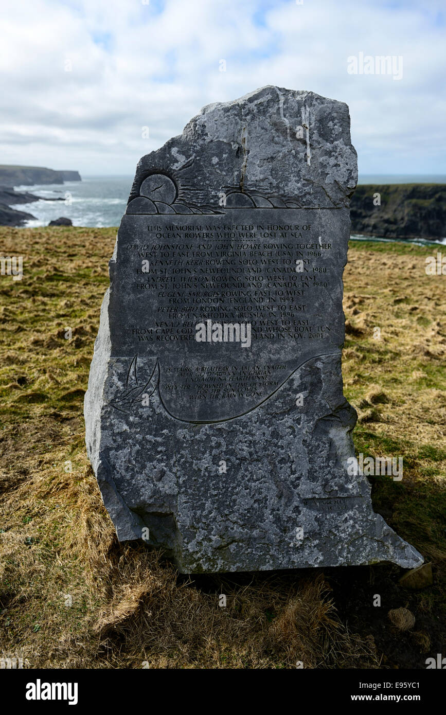 Ruderer Memorial Kilkee Ozeanküste verloren auf See erinnern mahnendes Beispiel dafür Tod Verlust Denkmal Loop Head Peninsula marker Stockfoto