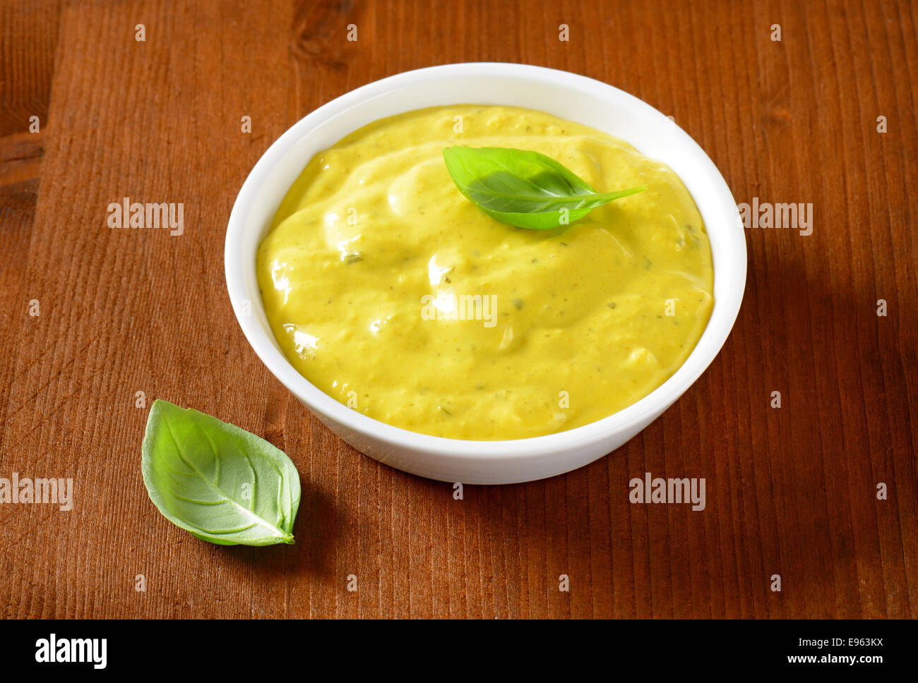 Curry-Sauce in einer kleinen Schüssel Stockfoto