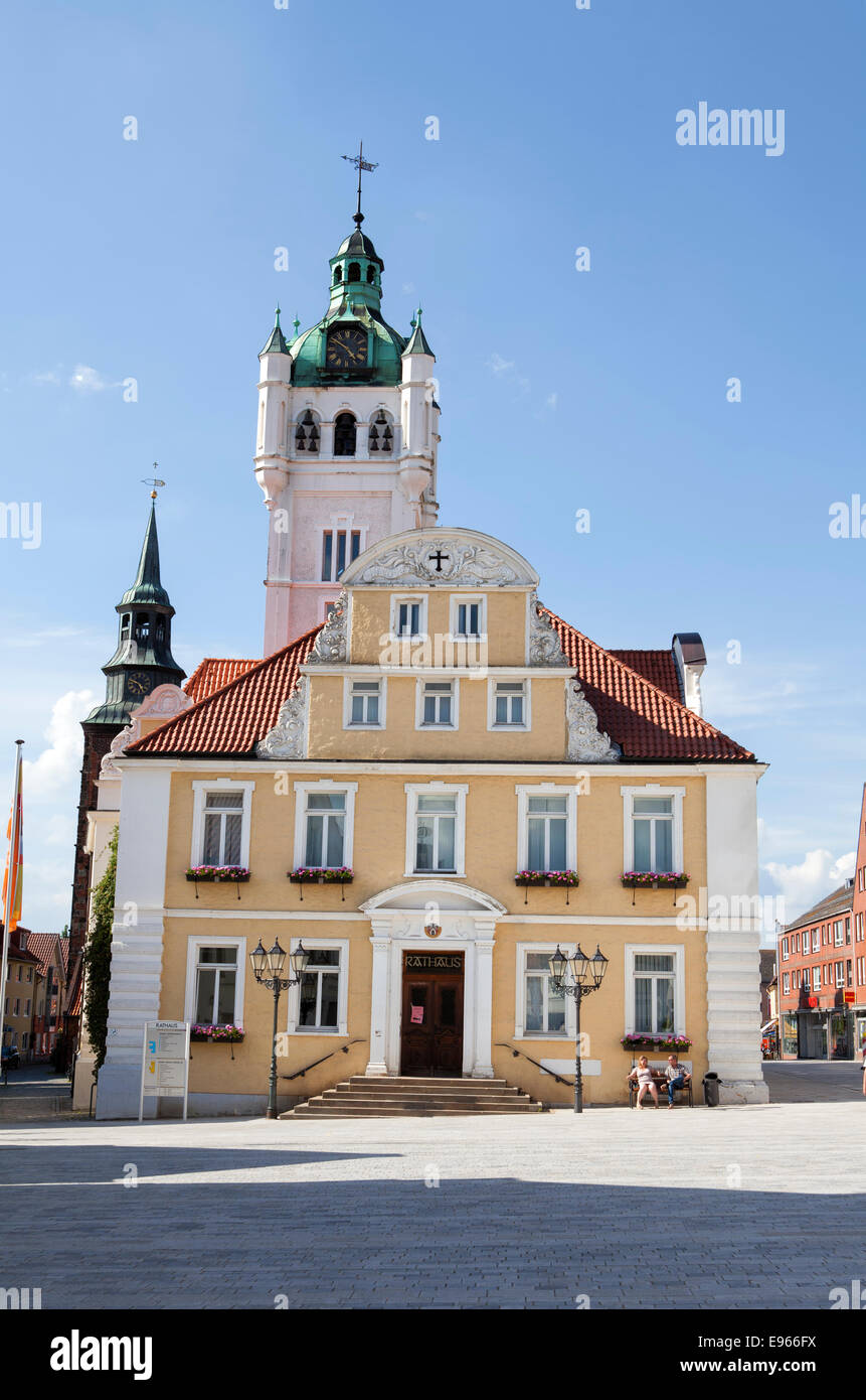 Rathaus und Kirche des Heiligen Johannes, Verden eine der Aller; Niedersachsen; Deutschland; Europa; Stockfoto