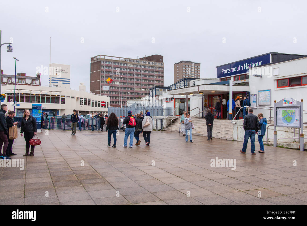 Portsmouth Harbour train Station, Portsmouth, England, Vereinigtes Königreich. Stockfoto