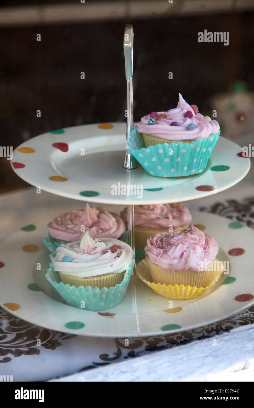 Abgestufte Cupcake Ständer-Display Stockfoto