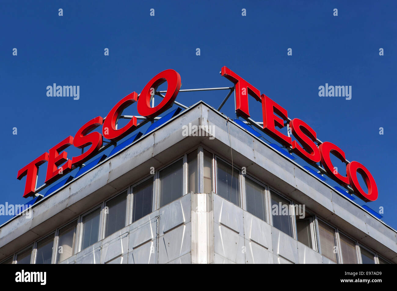 Tesco Supermarkt Shop Zeichen Plzen Tschechien Stockfoto