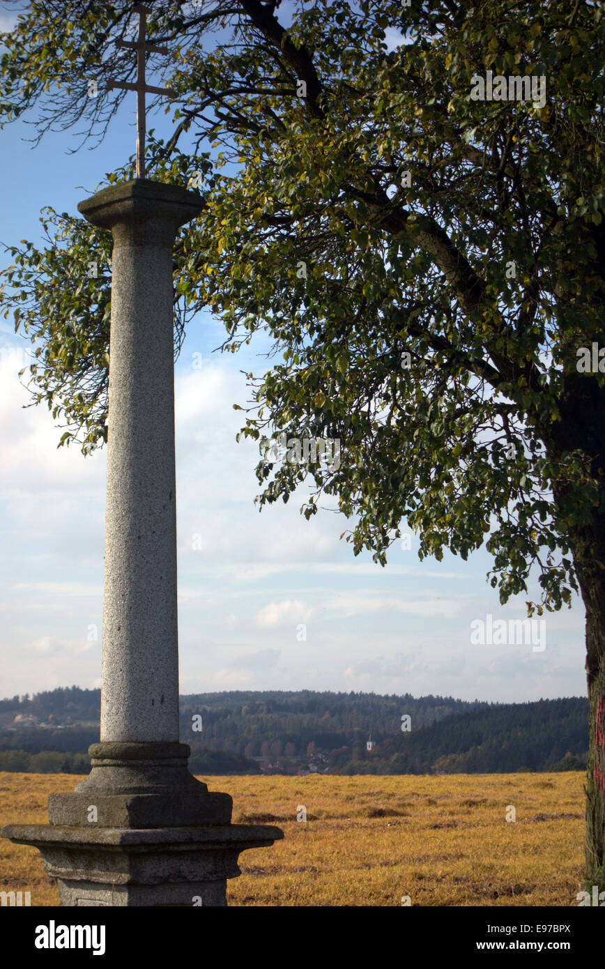 Verschiedene Ansichten des Cernivsko (100 km von Prag auf Zug) – typisch für südliche böhmische Dörfer; hauptsächlich auf die Landwirtschaft Stockfoto