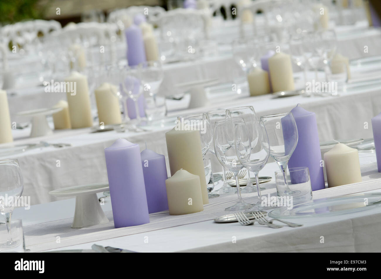 Tisch für offene Hochzeitsparty Stockfoto