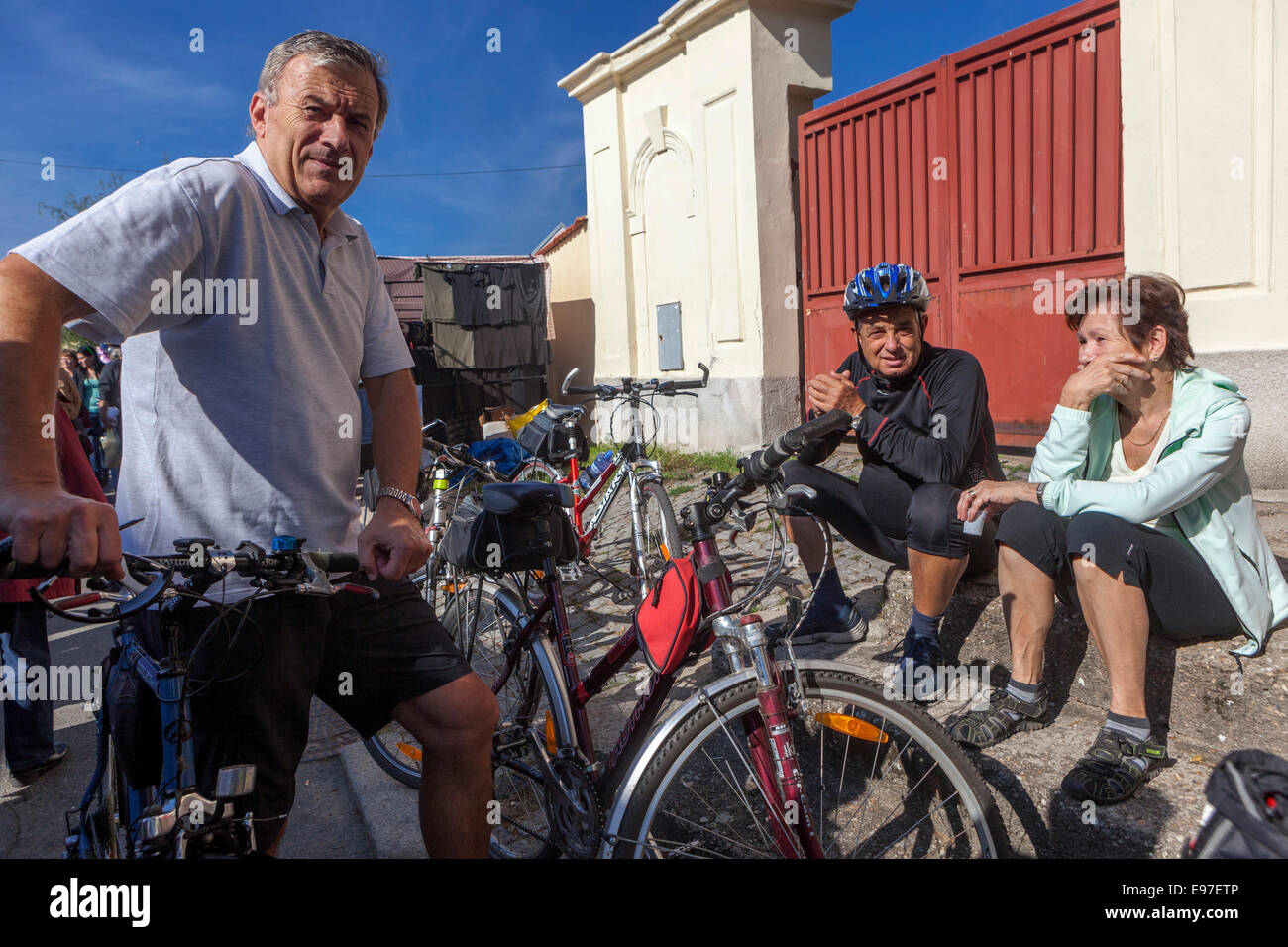 Aktive alternde Menschen, ruhende Radfahrer, Biker, Senioren, Tschechische Republik alte Menschen aktive Senioren Stockfoto