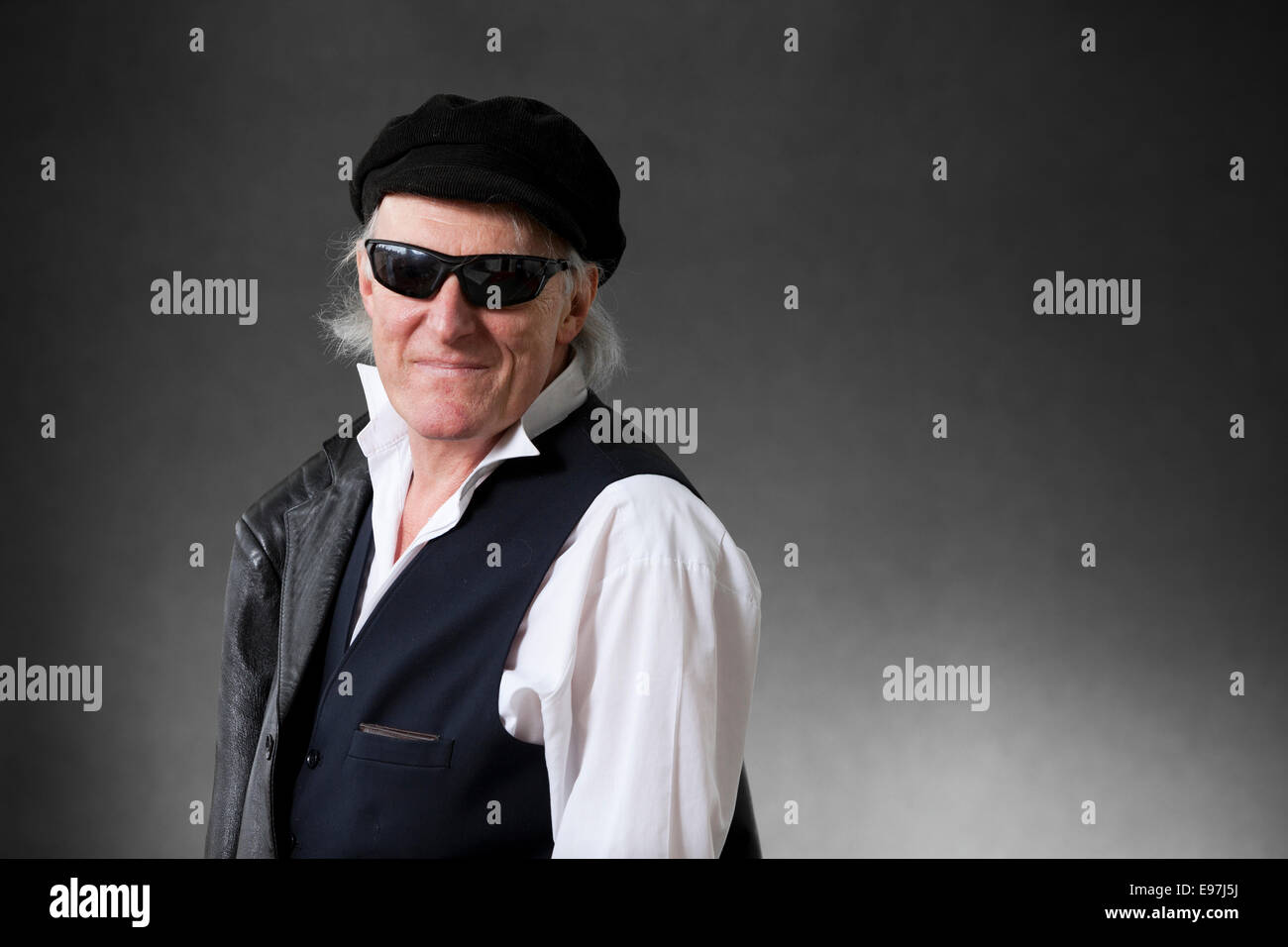 Martin Newell, Sänger, Gitarrist, Songwriter, Dichter und Autor, auf dem Edinburgh International Book Festival. 2014 Stockfoto