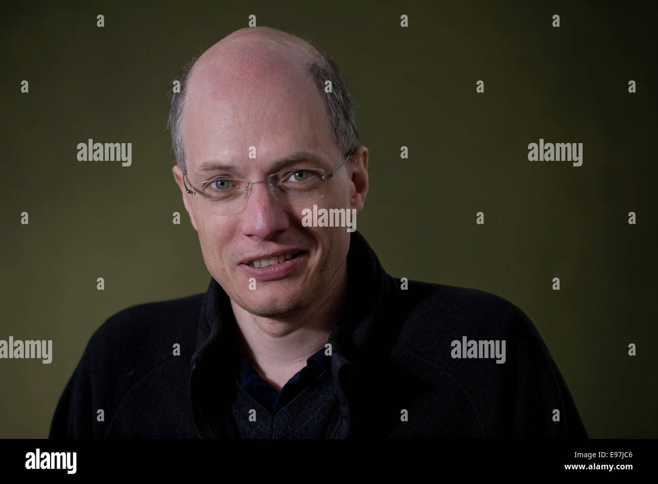 Schweizerisch-britischer Schriftsteller, Philosoph und TV-Moderatorin Alain de Botton, erscheint FRSL beim Edinburgh Book Festival. Stockfoto