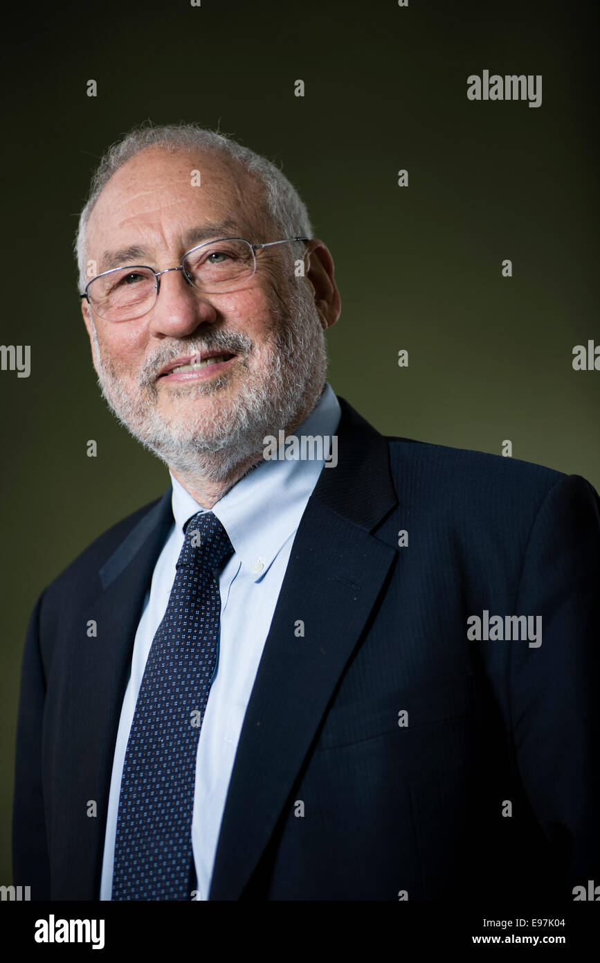 US-amerikanischer Wirtschaftswissenschaftler und Professor an der Columbia University Joseph Stiglitz erscheint das Edinburgh International Book Festival. Stockfoto