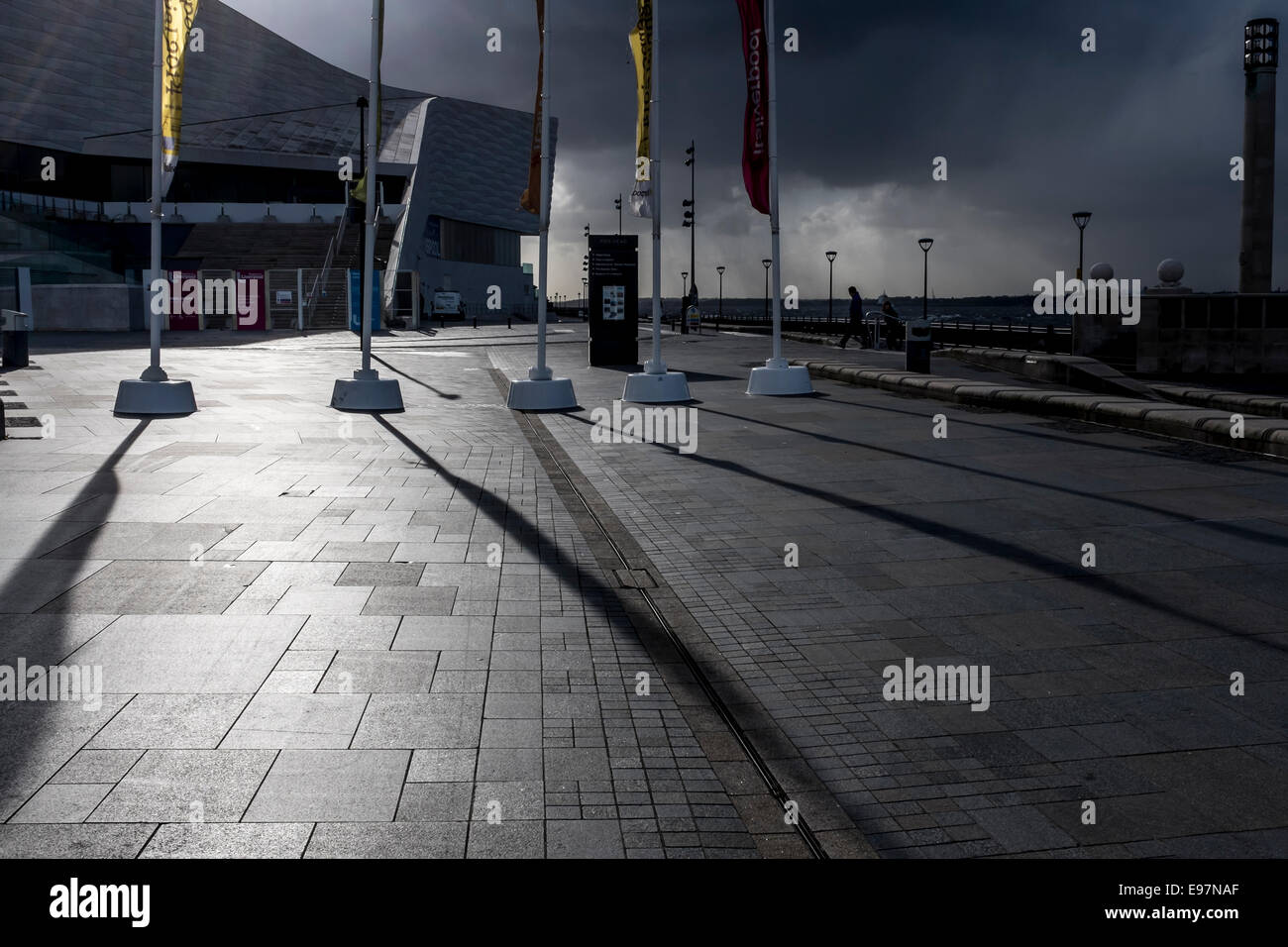 Museum von Liverpool, Liverpool, UK mit den Flaggen. Stockfoto