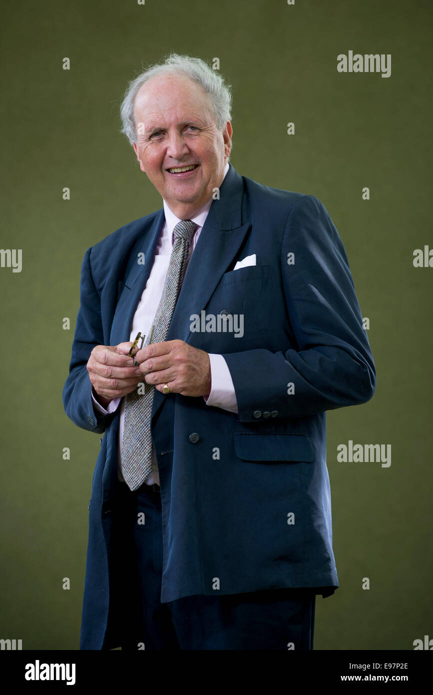 Schriftsteller und emeritierter Professor für Medizinrecht Alexander McCall Smith beim Edinburgh International Book Festival. Stockfoto