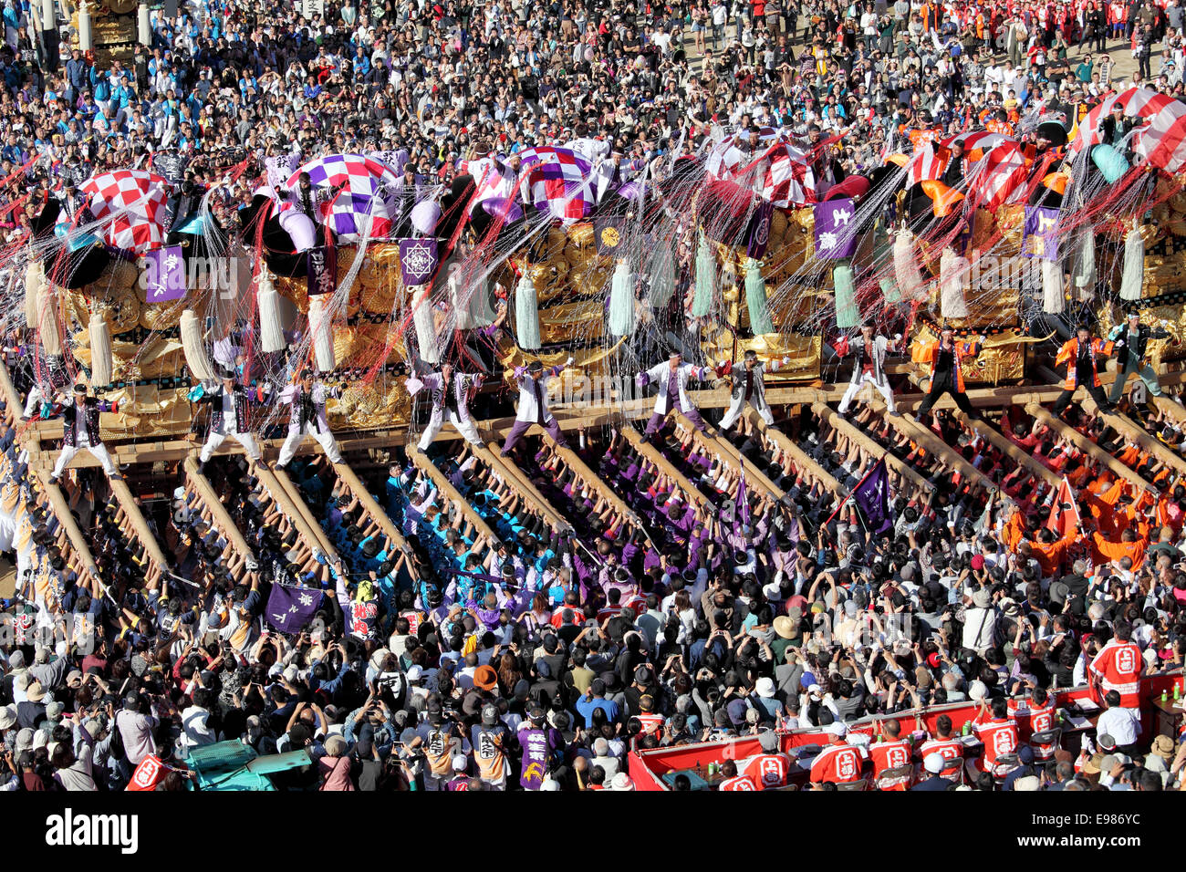 Goldenen großen Schrein Festival. Dies ist die traditionelle Veranstaltung im Herbst von Japan. Stockfoto