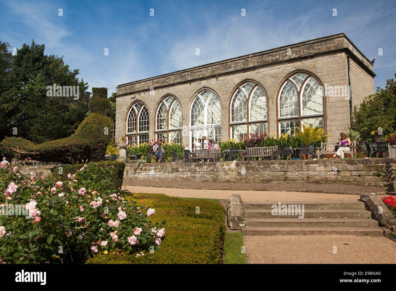 Großbritannien, England, Warwickshire, Warwick Castle Gardens, Orangerie Stockfoto
