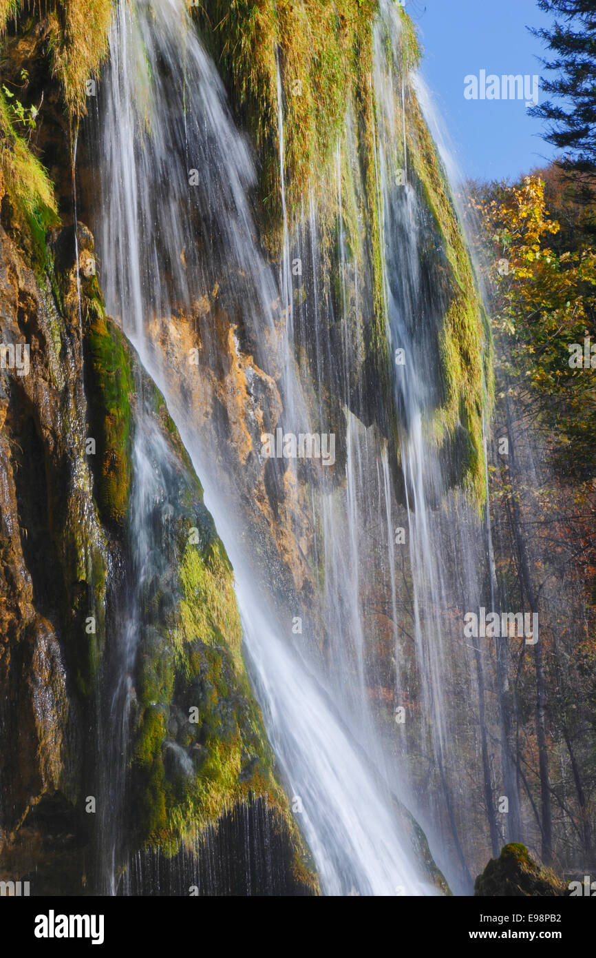 Wasserfall im Nationalpark Plitvicer Seen, Kroatien Stockfoto