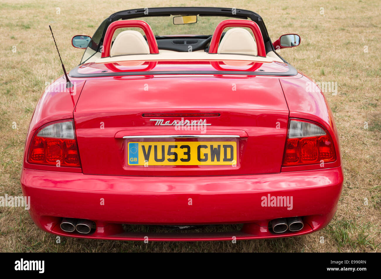 Maserati Spyder rot Sportwagen von hinten gesehen Stockfoto