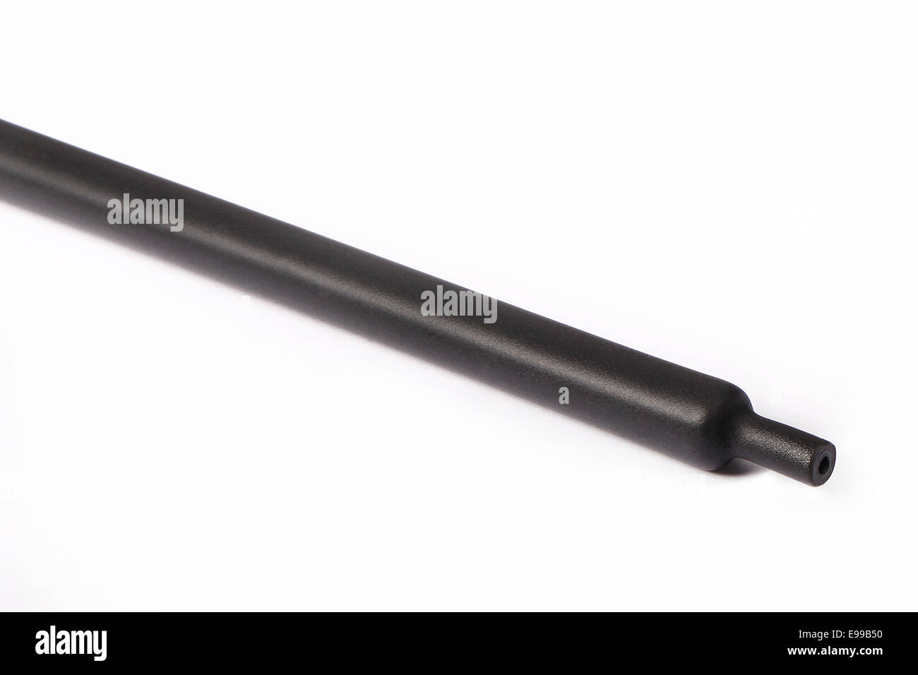 Schwarzen Schrumpfschlauch isoliert auf weißem Hintergrund Stockfoto