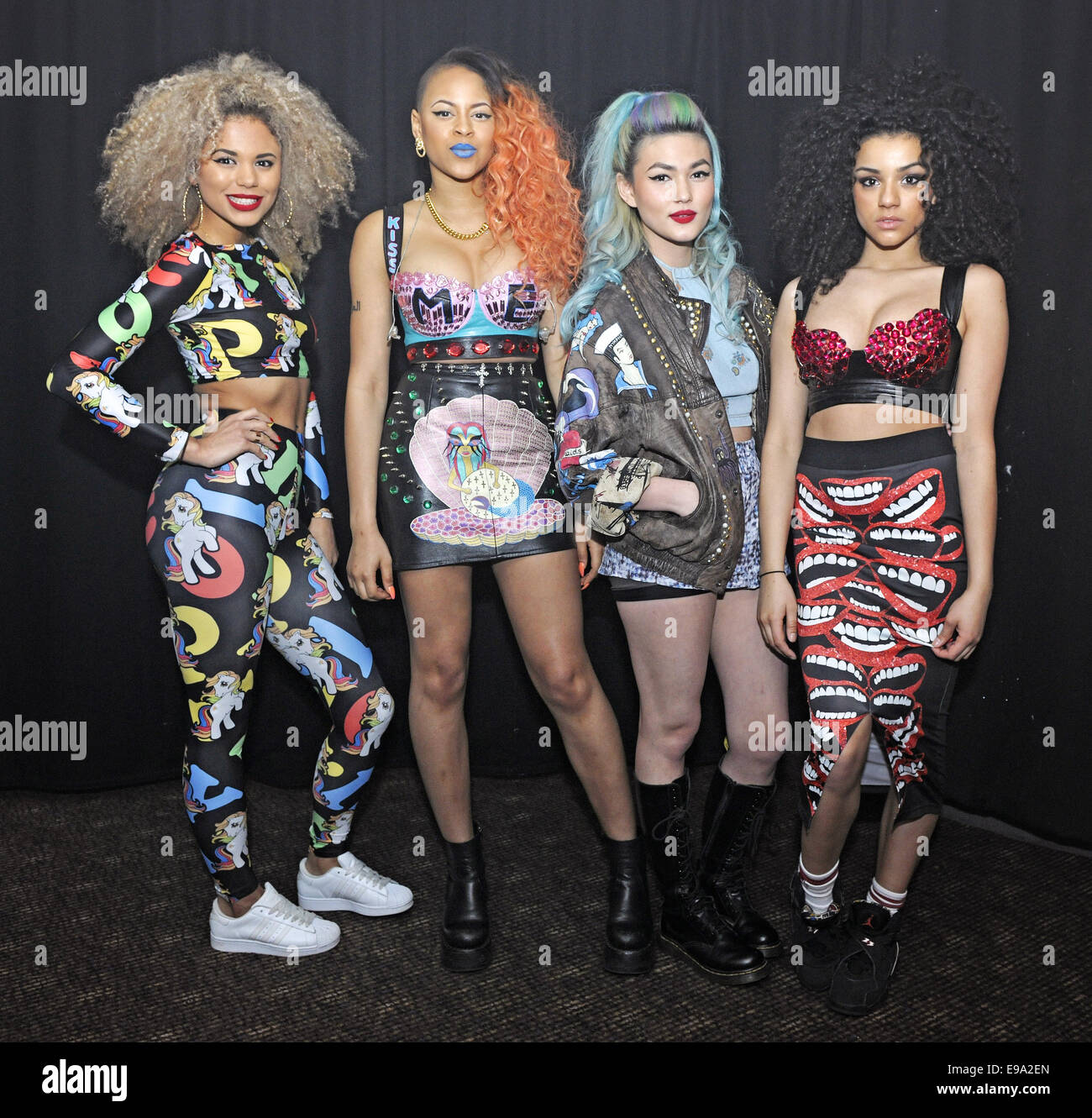 Neon Dschungel Leben bei G-A-Y London Featuring: Neon Dschungel wo: London, Vereinigtes Königreich bei: 19. April 2014 Stockfoto