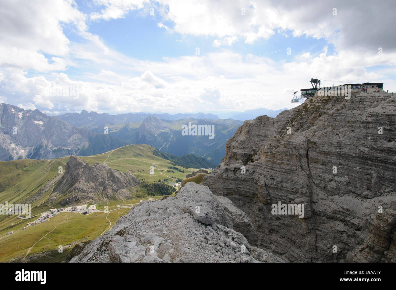 der Höhepunkt des Sass Pordoi (2952m), Dolomiten, Italien Stockfoto