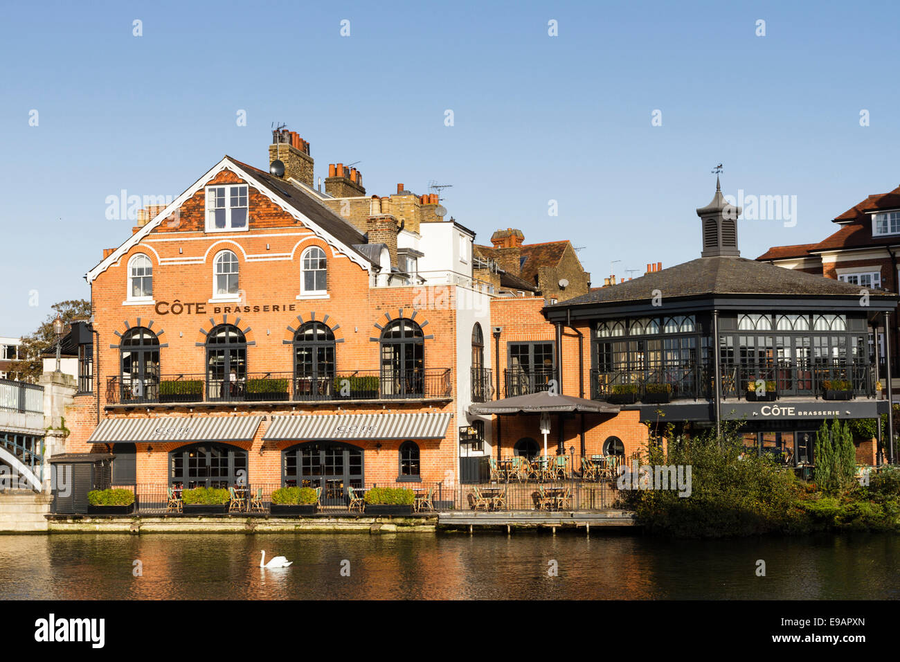 Cote Brasserie an der Themse bei Windsor/Eton, Berkshire, England, UK Stockfoto