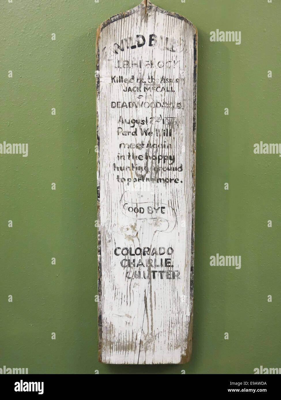 Wilde Bill Hickok ursprünglichen Grab Marker, Mount Moriah Friedhof Museum und Geschenkeladen in Deadwood, South Dakota, USA Stockfoto