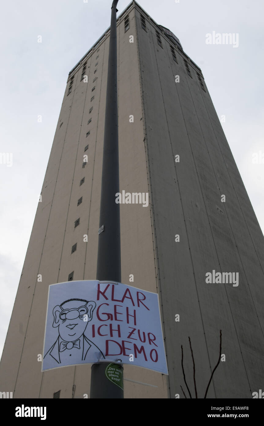 Henninger turm Fotos und Bildmaterial in hoher Auflösung Alamy