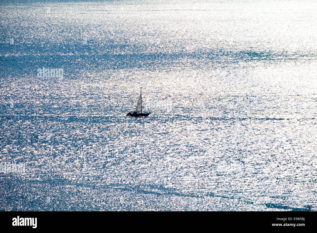 Eine Yacht im Sound of Jura in ein Loch Sween, Argyll & Bute, Scotland UK Stockfoto