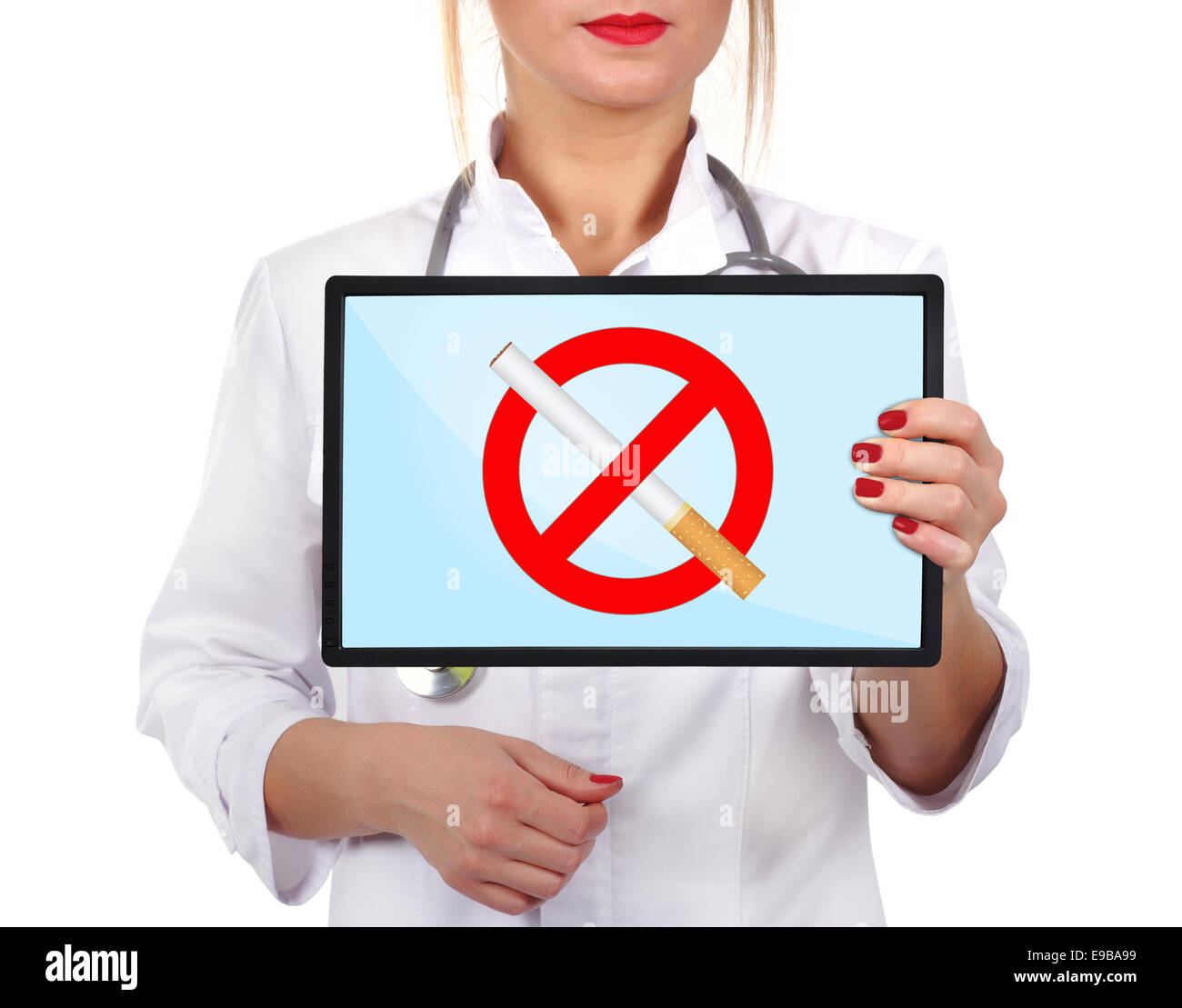 Ärztin mit Touch-Pad mit Stop-Smoking-symbol Stockfoto