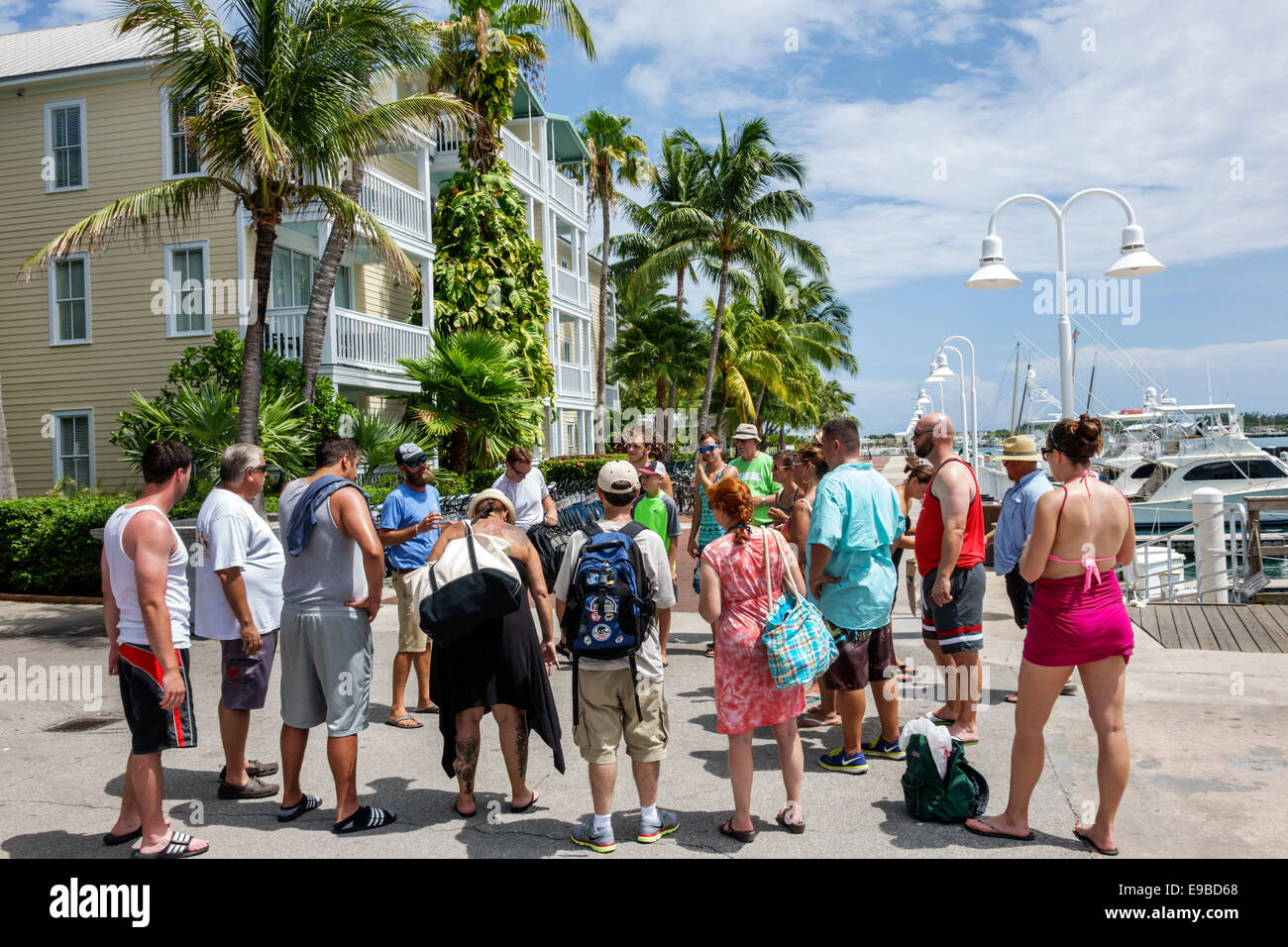 Key West Florida, Keys Westin Key West Resort & Marina, Erwachsene Erwachsene, Männer, Frauen, Frauen, Frauen, Frauen, Frauen, Angeln, Ausflug, Anweisungen erhalten, Besuch Stockfoto