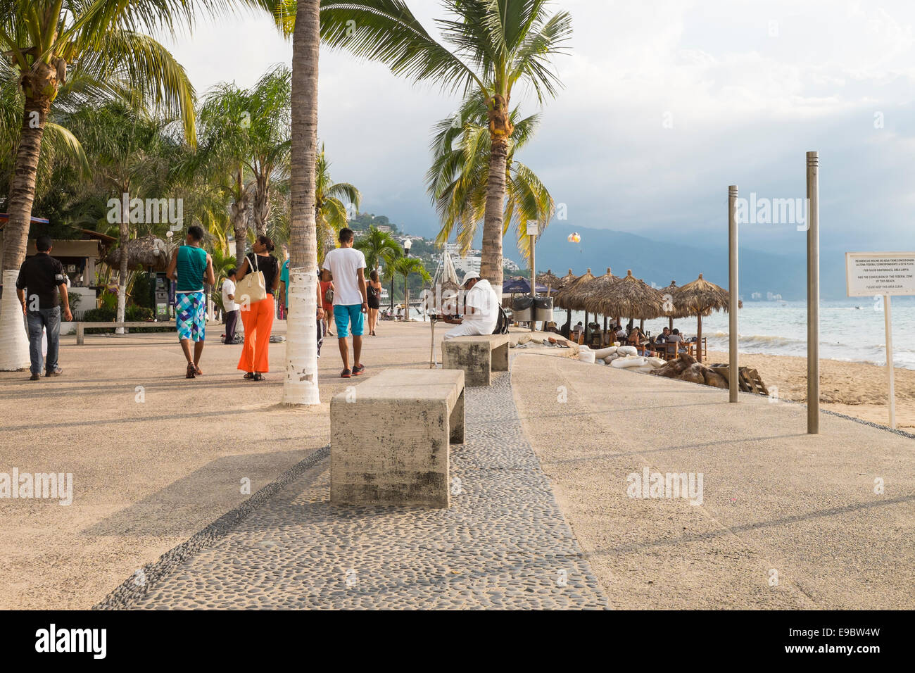 Malecon - die berühmte Promenade in Puerto Vallarta, Jalisco, Mexiko Stockfoto