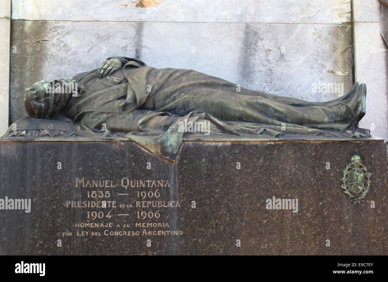 Hommage an die Erinnerung an Manuel Quintana, ehemaliger Präsident von Argentinien. Monumentaler Friedhof Recoleta, Buenos Aires, Argentinien. Stockfoto