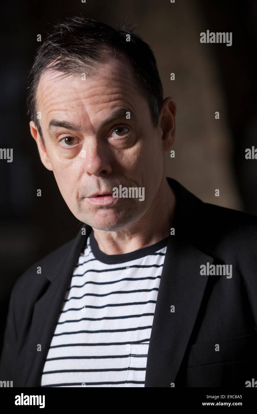 Kevin Eldon, britischer Schauspieler, Komiker und Autor, auf dem Edinburgh International Book Festival 2014. Stockfoto