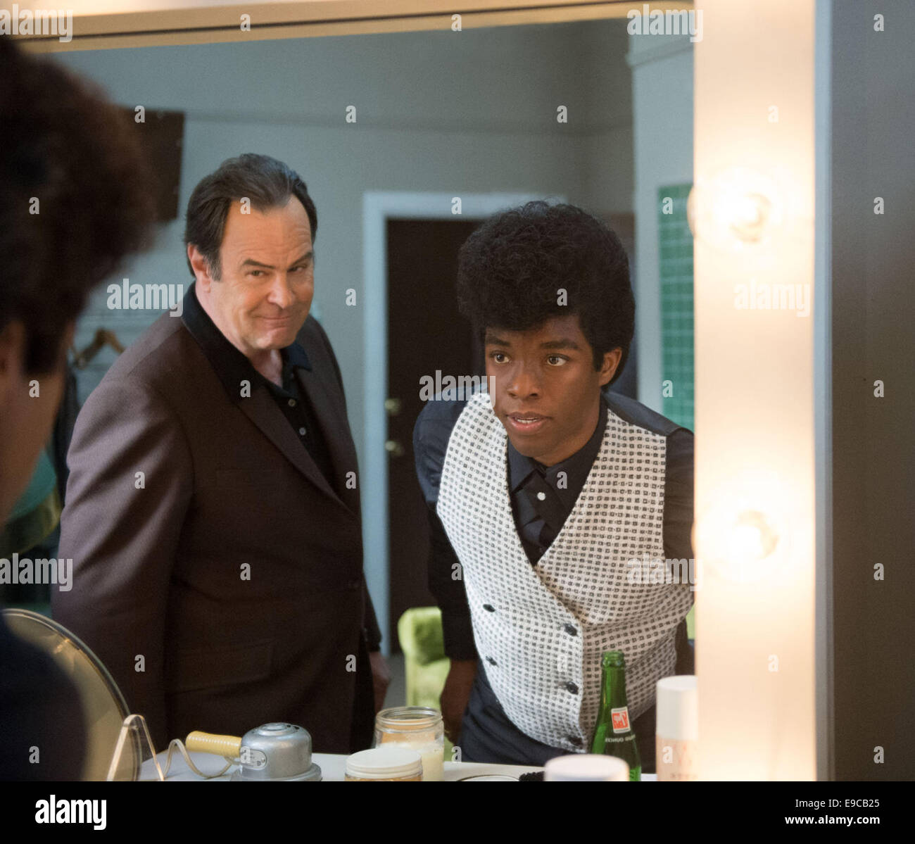 AUFSTEHEN (2014) AUF DAN AYKROYD CHADWICK BOSEMAN TATE TAYLOR (DIR) Stockfoto