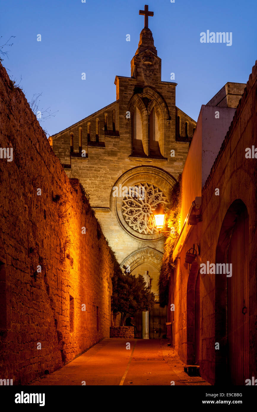 Mittelalterlichen Gassen und Kathedrale, Altstadt von Alcudia, Mallorca - Spanien Stockfoto