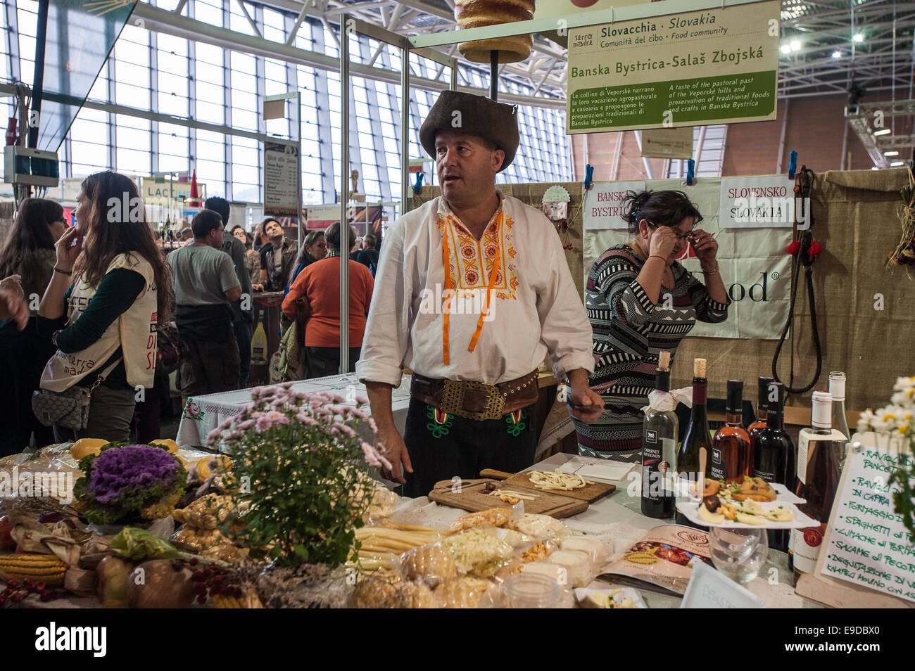 Lingotto Fiere, Turin, Italien. 25. Oktober 2014.  Salone del Gusto e Terra Madre - Stand Slowakei Credit: wirklich einfach Star/Alamy Live-Nachrichten Stockfoto