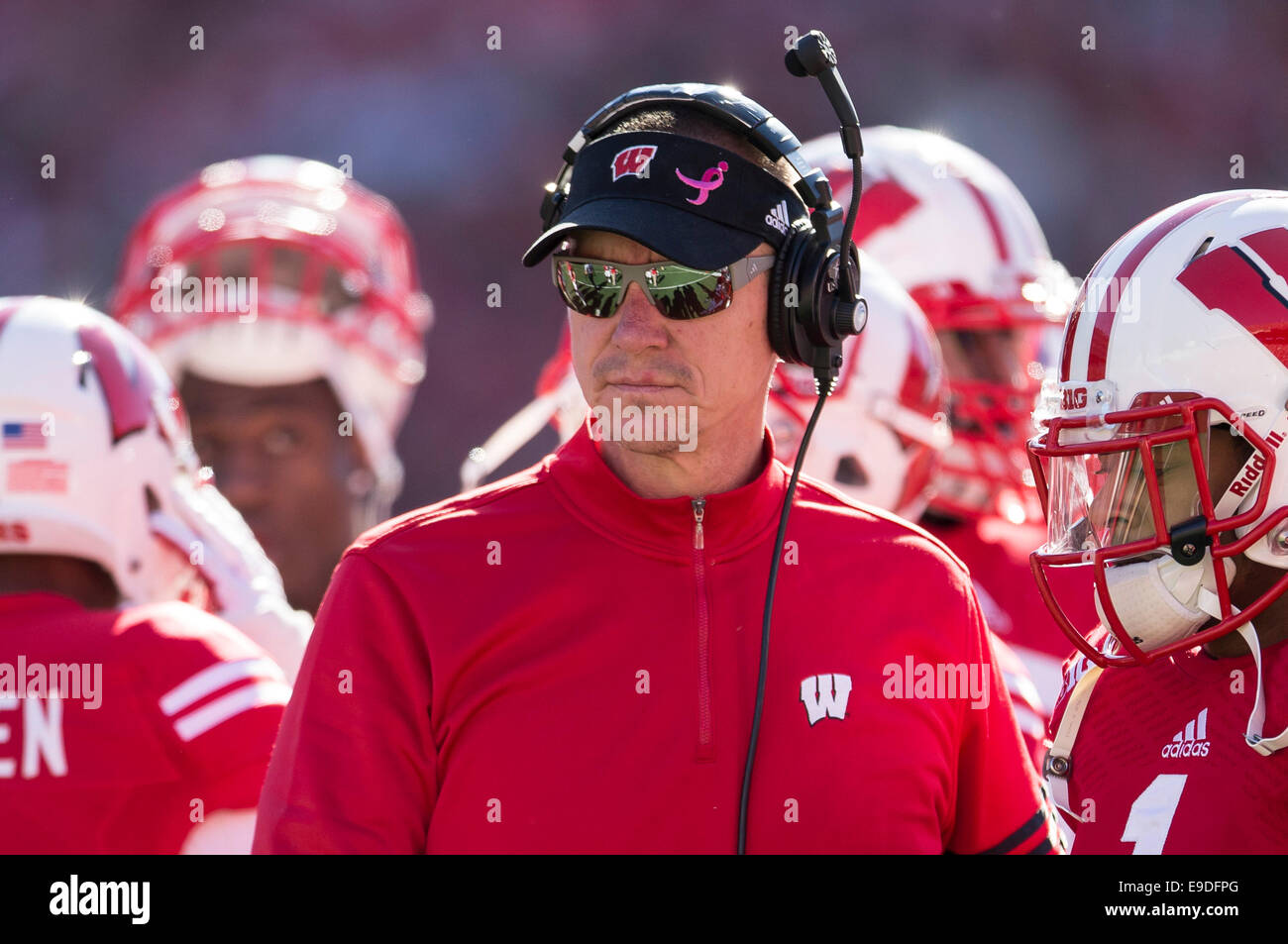 25. Oktober 2014: Wisconsin Badgers Kopf Trainer Gary Andersen während der NCAA Football-Spiel zwischen Maryland Terrapins und die Wisconsin Badgers im Camp Randall Stadium in Madison, Wisconsin. Wisconsin besiegte Maryland 52-7. John Fisher/CSM Stockfoto