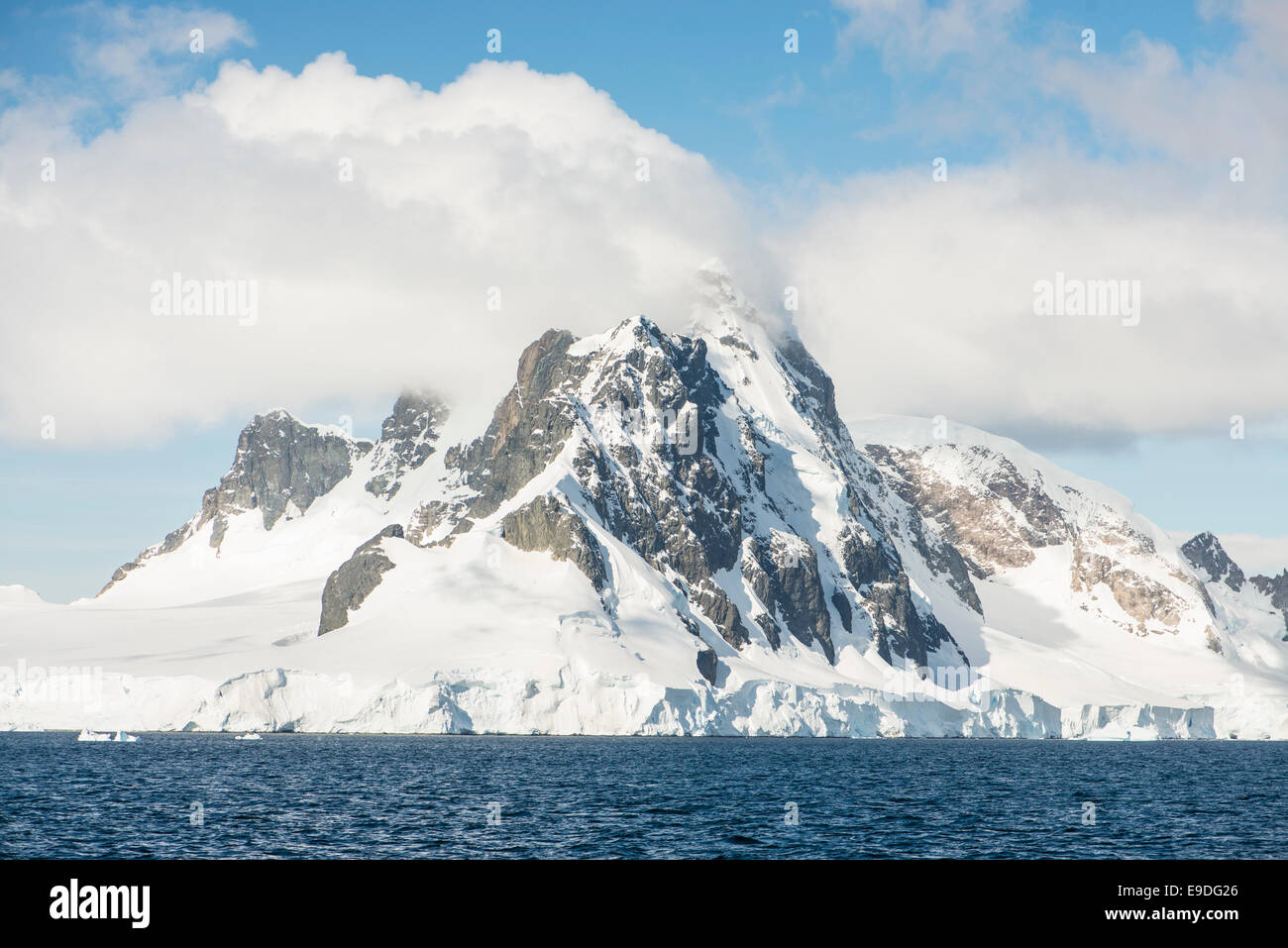 Nunatak nunatak Fotos und Bildmaterial in hoher Auflösung Alamy