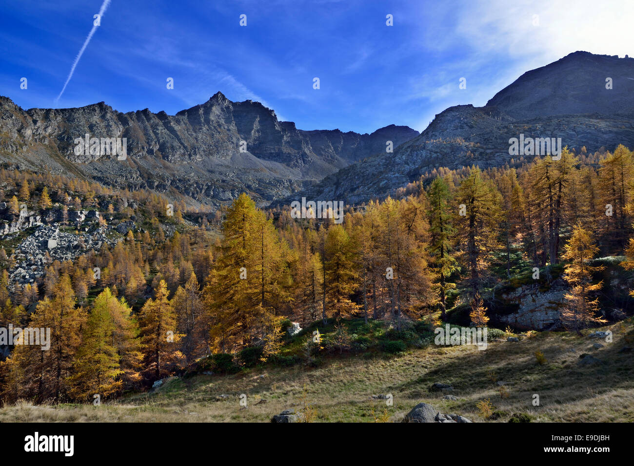 Alpine Landschaft mit den Bergen Levanne, Piemont, Italien Stockfoto
