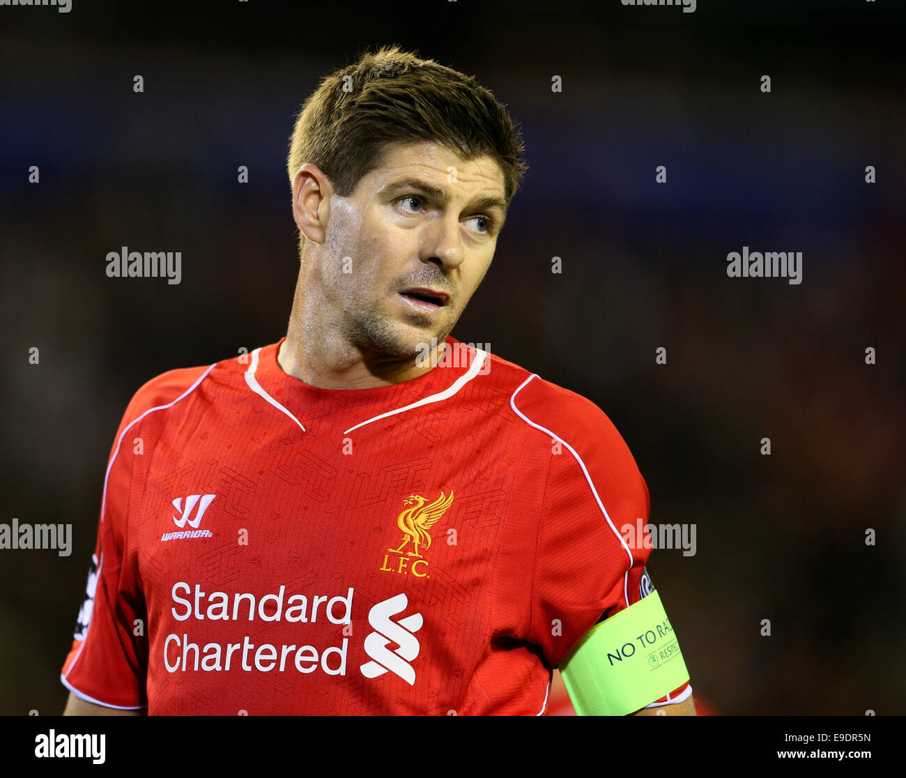 Liverpool, Vereinigtes Königreich. 22. Oktober 2014. Steven Gerrard von Liverpool - UEFA Champions League-Gruppe B - Liverpool Vs Real Madrid - Anfield-Stadion - Liverpool - England 22. Oktober 2014 - Bild Simon Bellis/Sportimage. © Csm/Alamy Live-Nachrichten Stockfoto