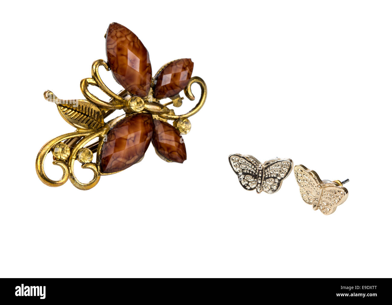 Schmetterling Haarnadel-Krabben und Schmetterling gold Ohrringe isoliert auf weißem Hintergrund Stockfoto