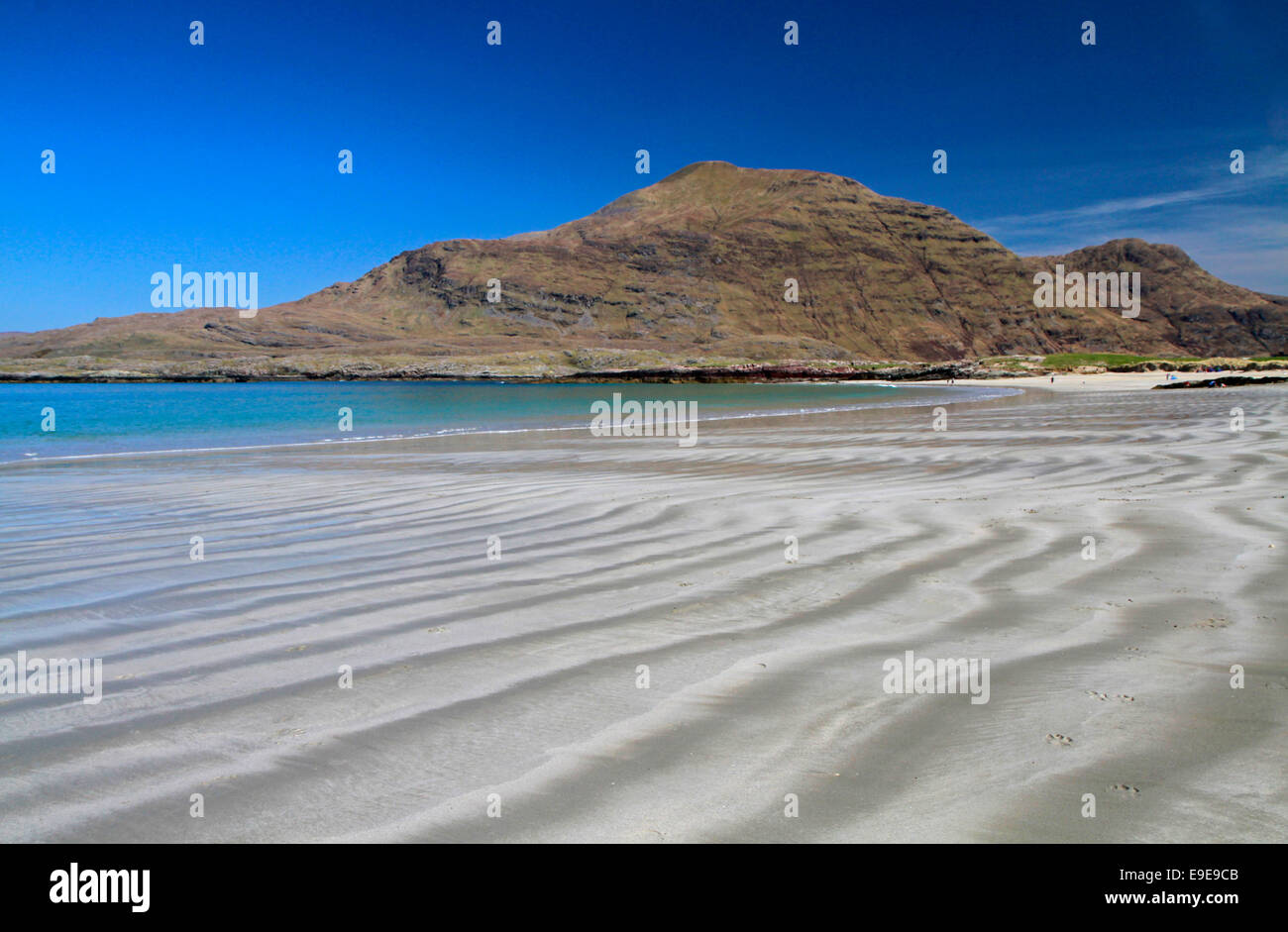 Mweelrea Berg- und Glasilaun Strand, Connemara, County Galway, Irland Stockfoto