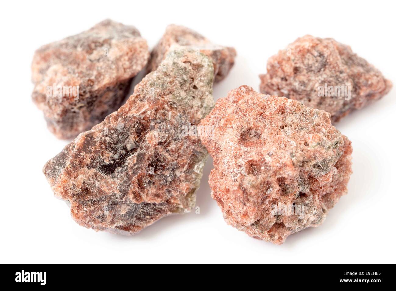 Schwarzes Salz, eine unreine Vielfalt an Steinsalz enthält Schwefelverbindungen, in der indischen Küche verwendet. Stockfoto