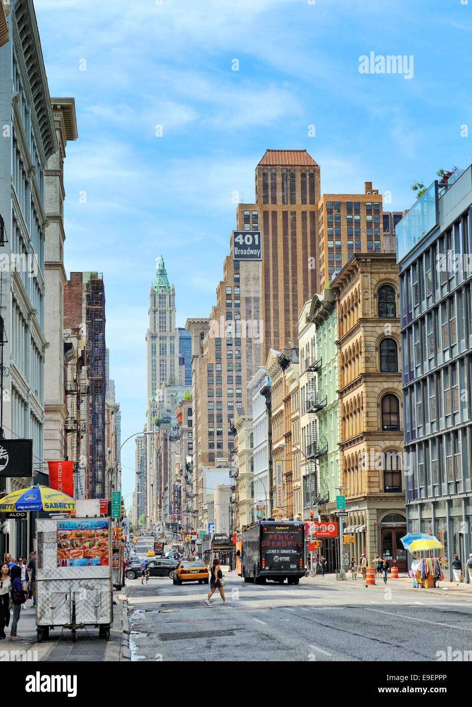 New York City Straße an einem sonnigen Tag Stockfoto