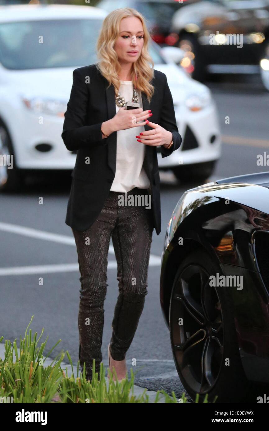 Neue Bravo Reality-show "Euro von Hollywood" Dreharbeiten zu einer Szene in Beverly Hills.  Mitwirkende: Euro von Hollywood werfen wo: Los Angeles, California, Vereinigte Staaten von Amerika bei: 24. April 2014 Stockfoto