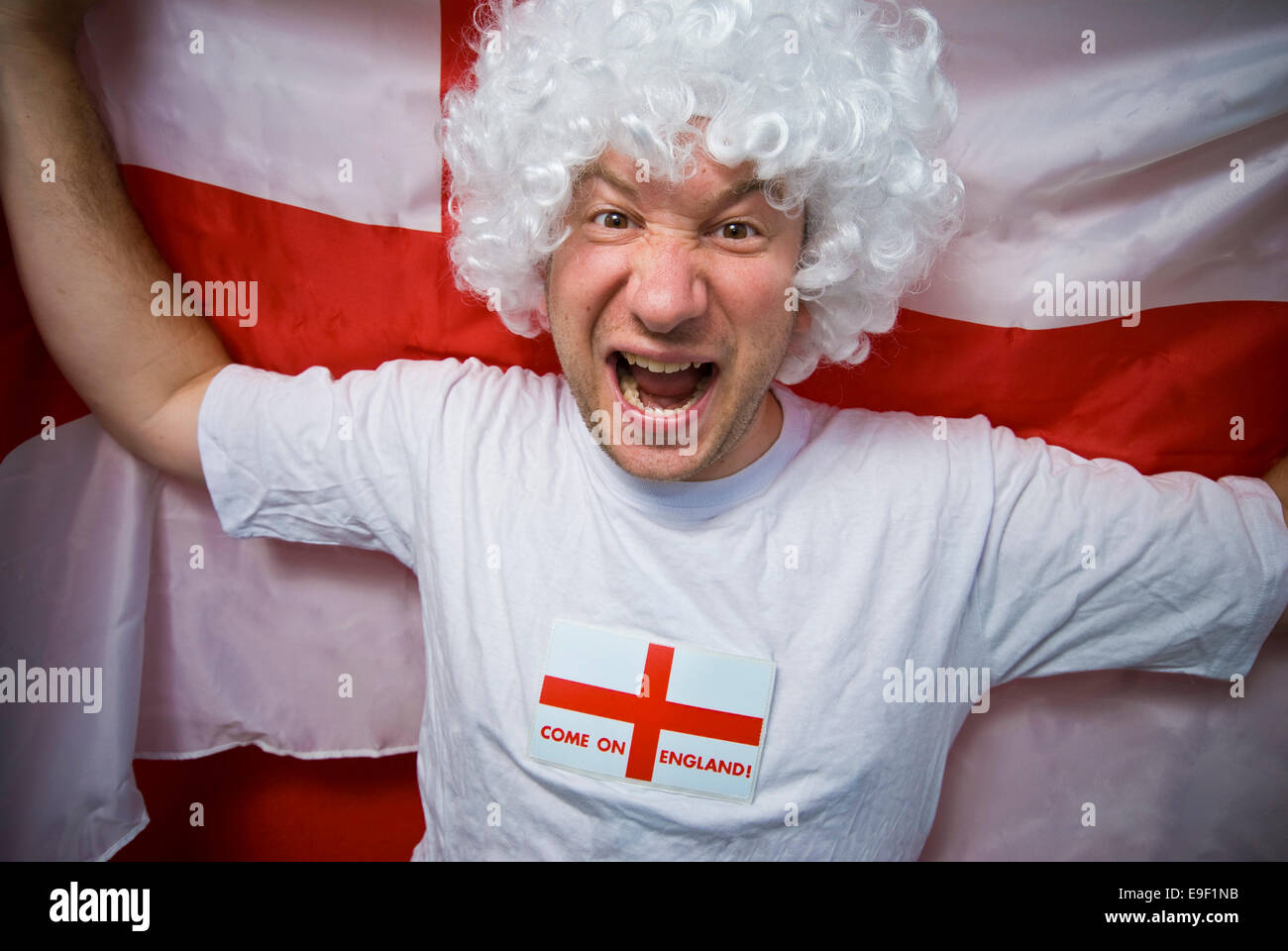 St. George Flagge Afro Perücke – England Fußball Fan Zubehör Für WM 2022