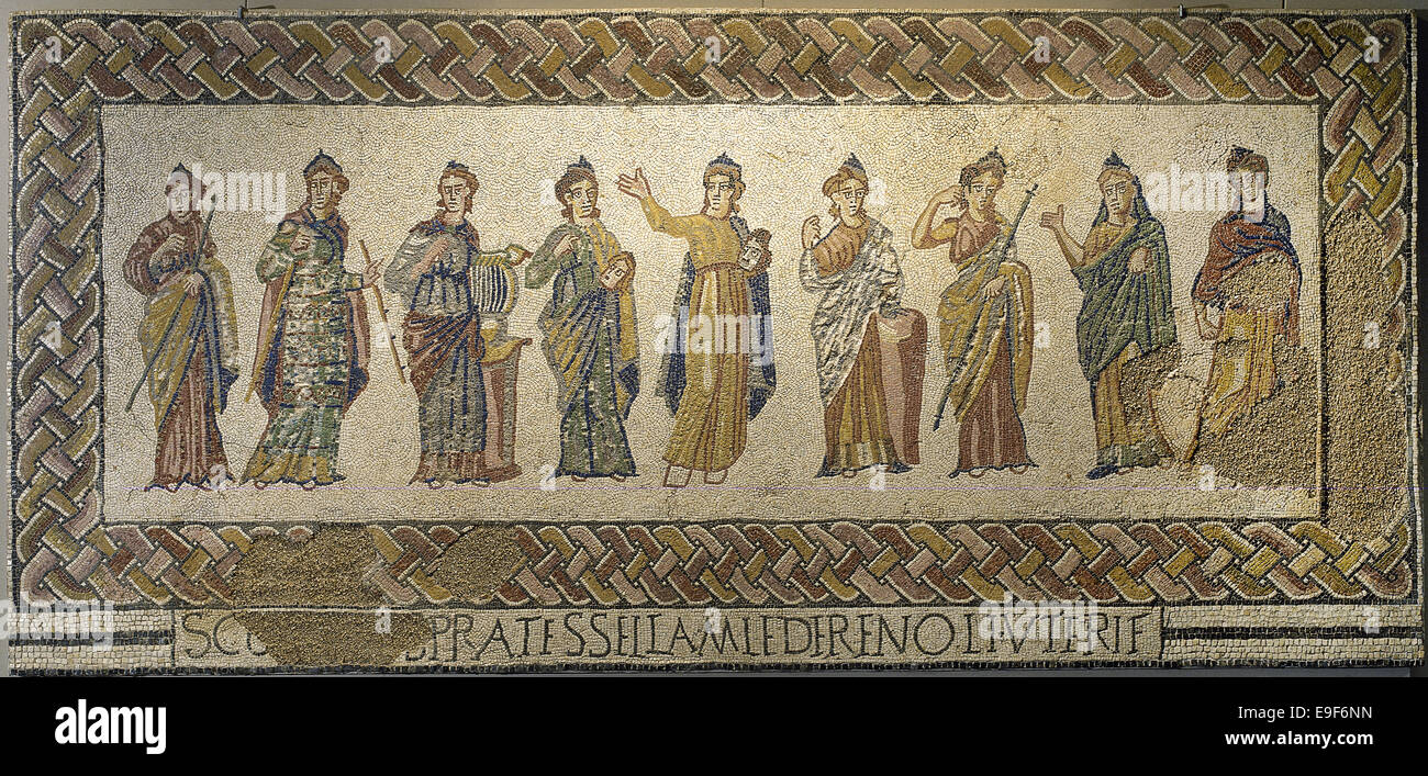 Mosaik der Musen. Von links nach rechts: Calliope, Euterpe, Erato, Thalia, Melpomene, Clio, Polyhymnia, Urania und Terpsichore. Stockfoto