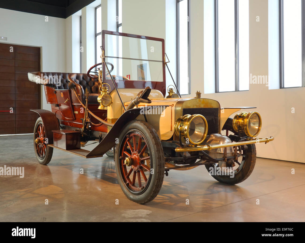 1907 Berliet C2 Doppel-Phaéton am Auto, Automobile Museum von Málaga, Andalusien, Spanien. Stockfoto