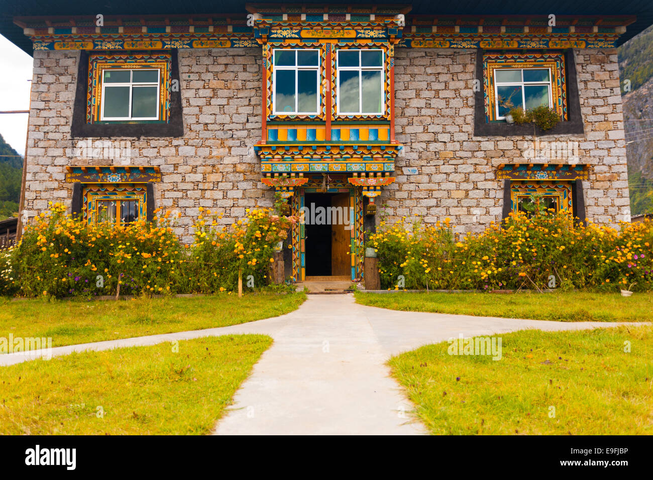 Traditionelle tibetische Stein gemauerte Haus Tibet Stockfoto