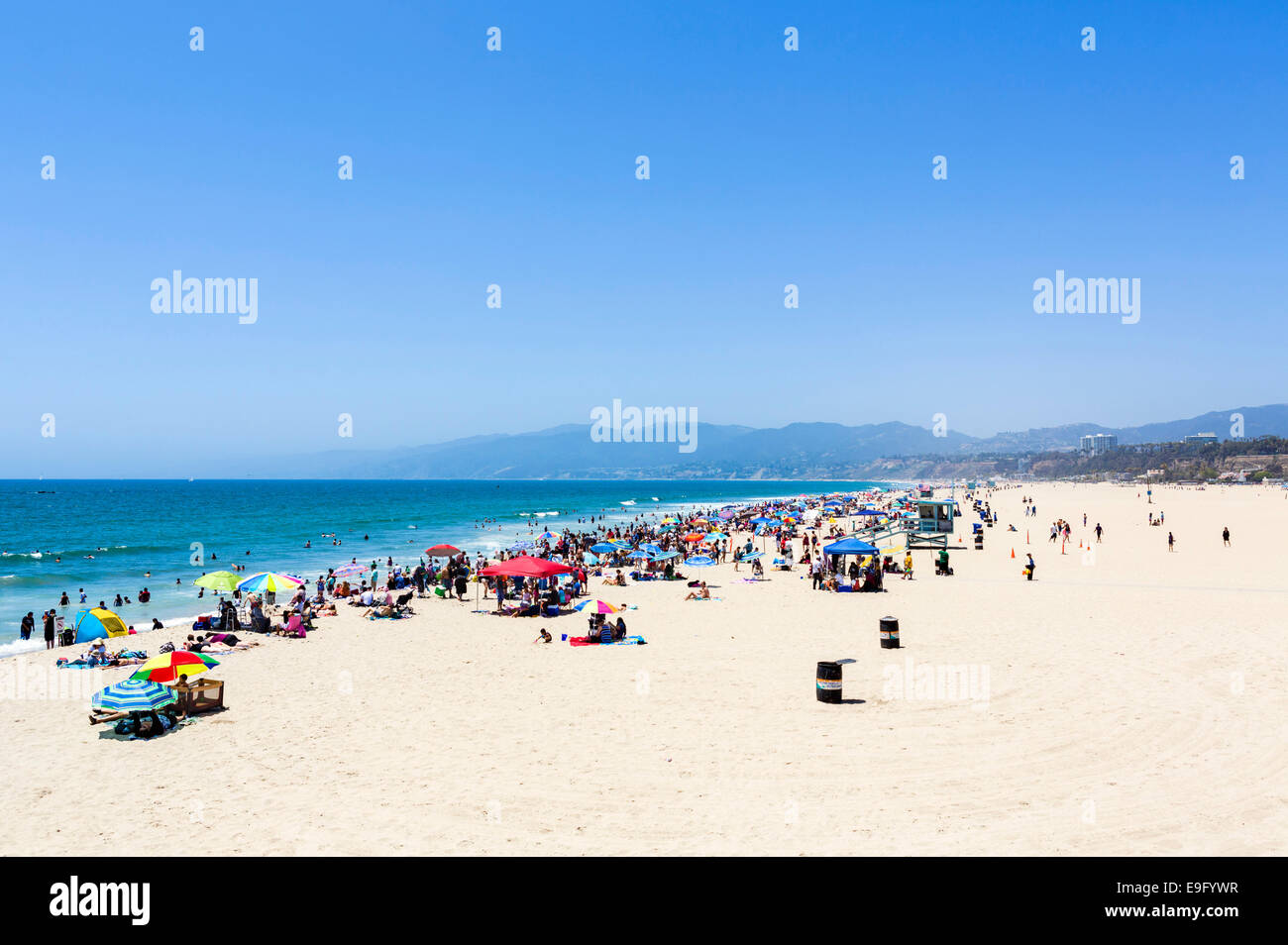 Der Strand von Santa Monica angesehen vom Pier, Los Angeles, Kalifornien, USA Stockfoto