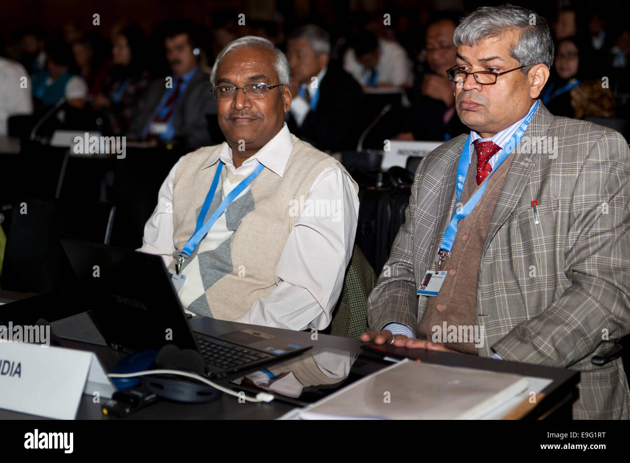 Kopenhagen, Dänemark. 27. Oktober 2014. Delegierte aus Indien bei der IPCC Eröffnungsfeier in Kopenhagen am Montag. Bildnachweis: OJPHOTOS/Alamy Live-Nachrichten Stockfoto